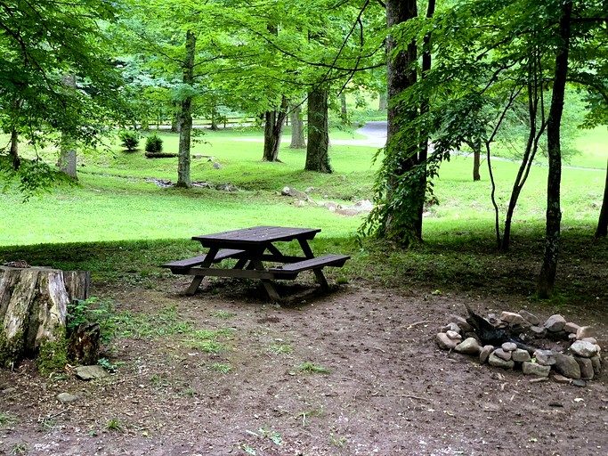 Cabins (United States of America, Monterville, West Virginia)