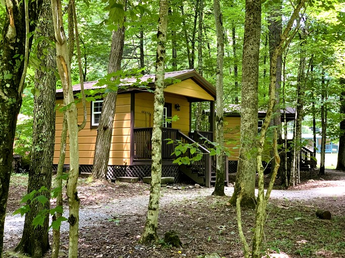 Cabins (United States of America, Monterville, West Virginia)