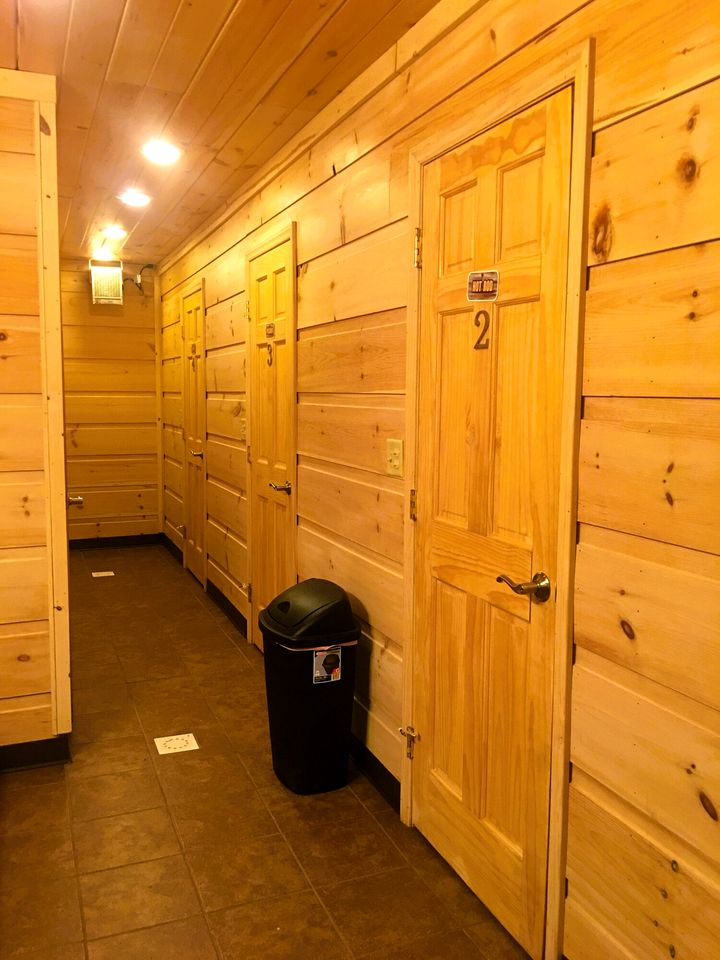 Spectacular Wooden Cabin Close to Great Hiking Trails in Monterville, West Virginia