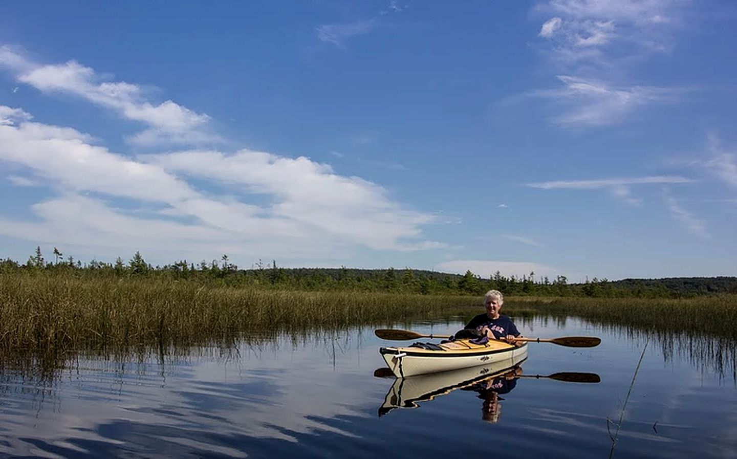 Picturesque Cottage Rental Situated on Great Pond in Maine