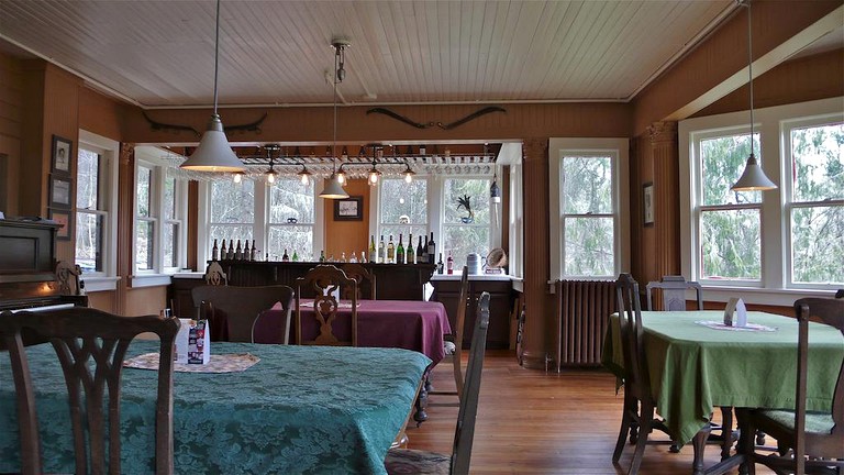 Cabins (Fleischmanns, New York, United States)