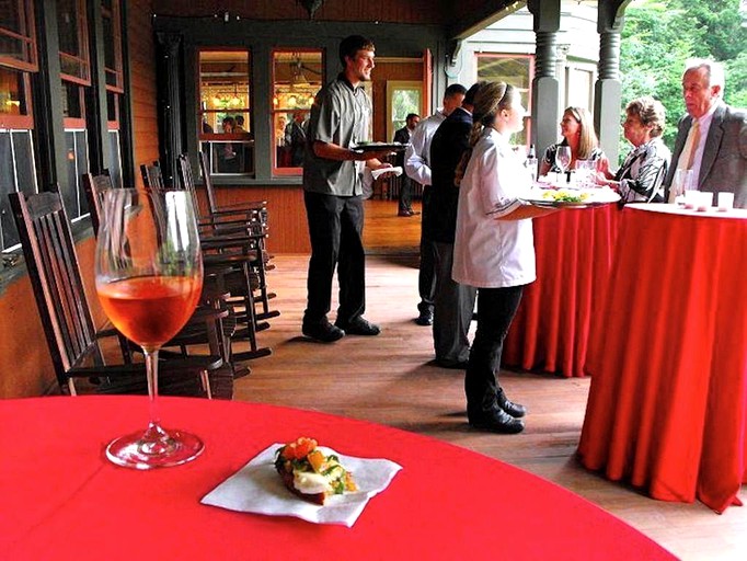 Cabins (Fleischmanns, New York, United States)