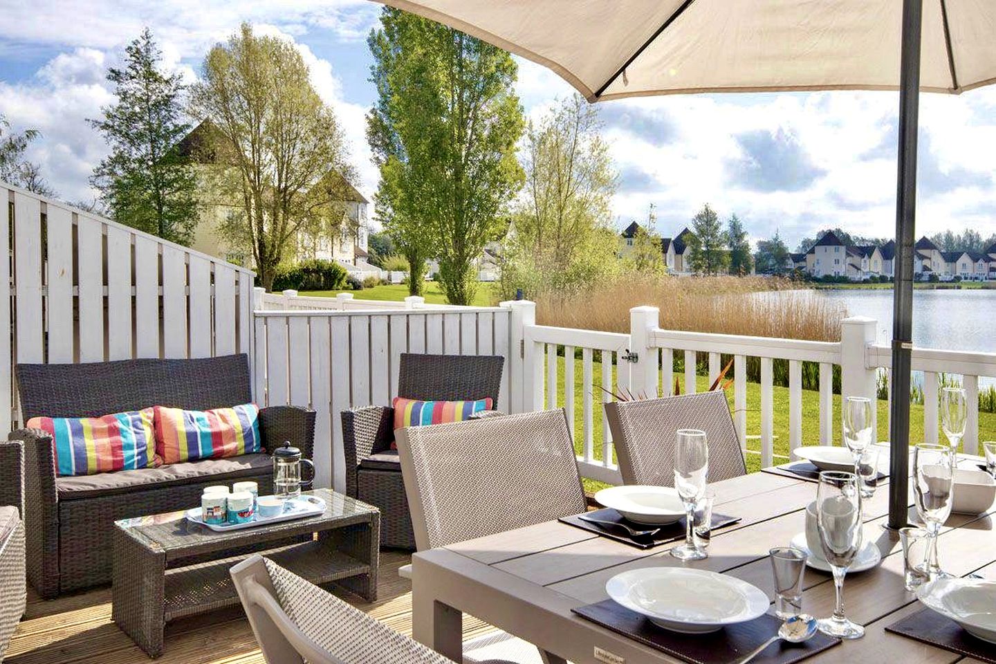 Family-Friendly Glamping Adventure in the UK - Create Lifelong Memories in the Cotswolds
