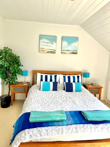 Vacation Rentals (United Kingdom, --, --)