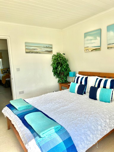 Vacation Rentals (United Kingdom, --, --)