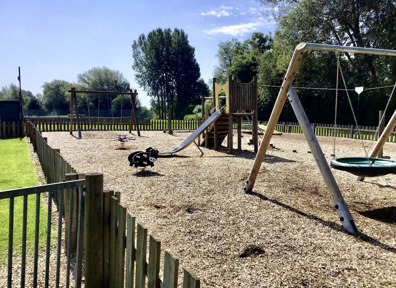Family-Friendly Glamping Adventure in the UK - Create Lifelong Memories in the Cotswolds