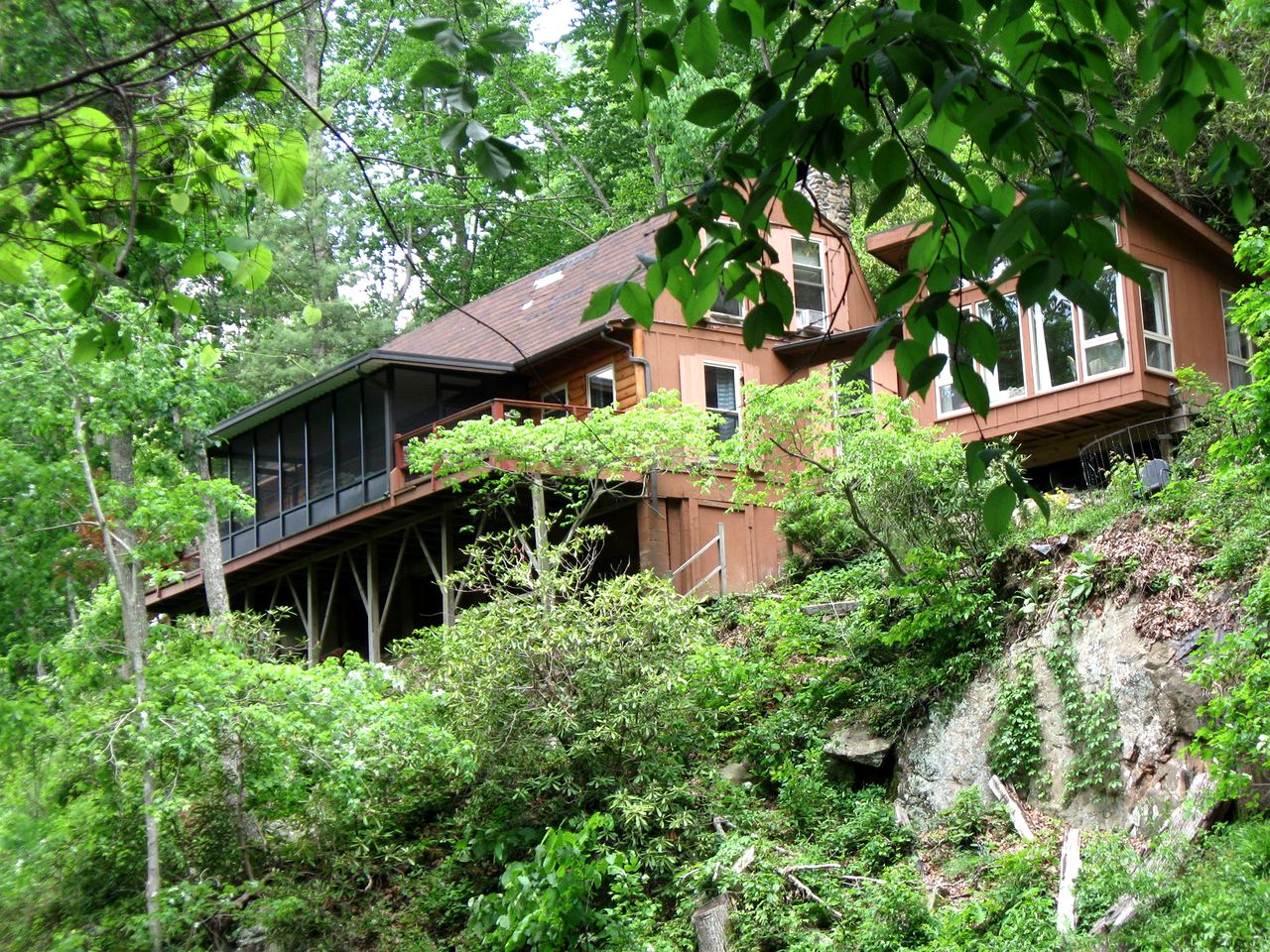 Secluded Cabin with Waterfall Views in the Cherokee National Forest, Tennessee