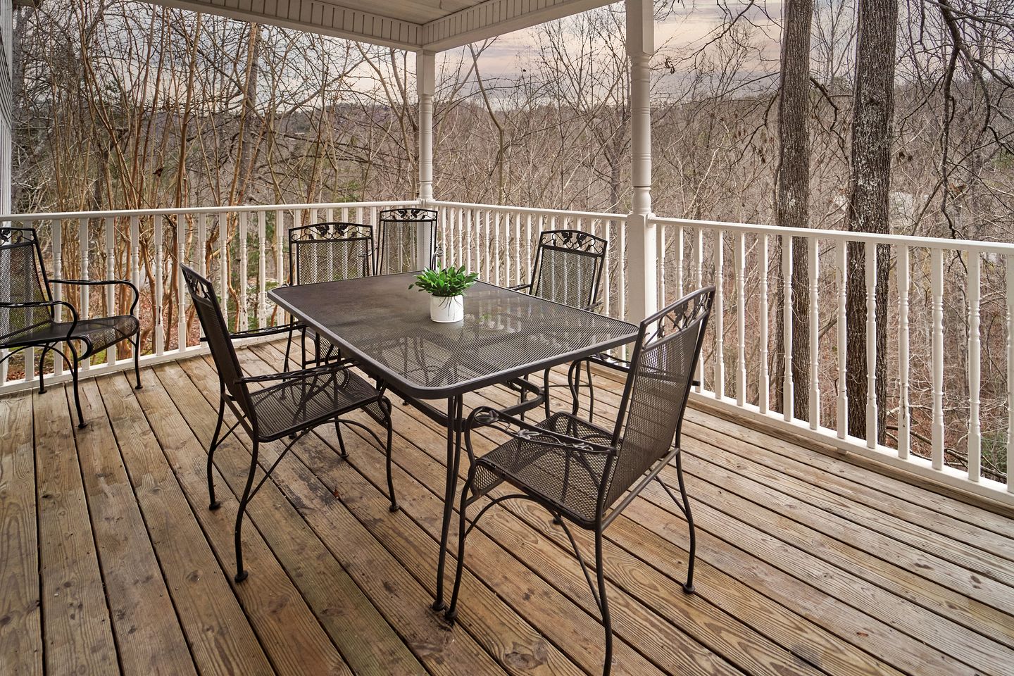 Stunning Cottage with Hot-tub, Barbecue and Games in Gatlinburg, Tennessee