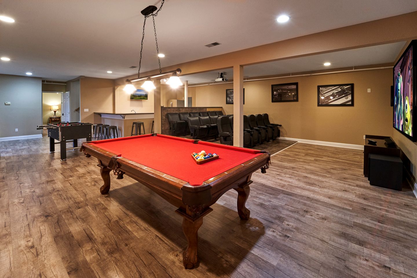 Stunning Cottage with Hot-tub, Barbecue and Games in Gatlinburg, Tennessee