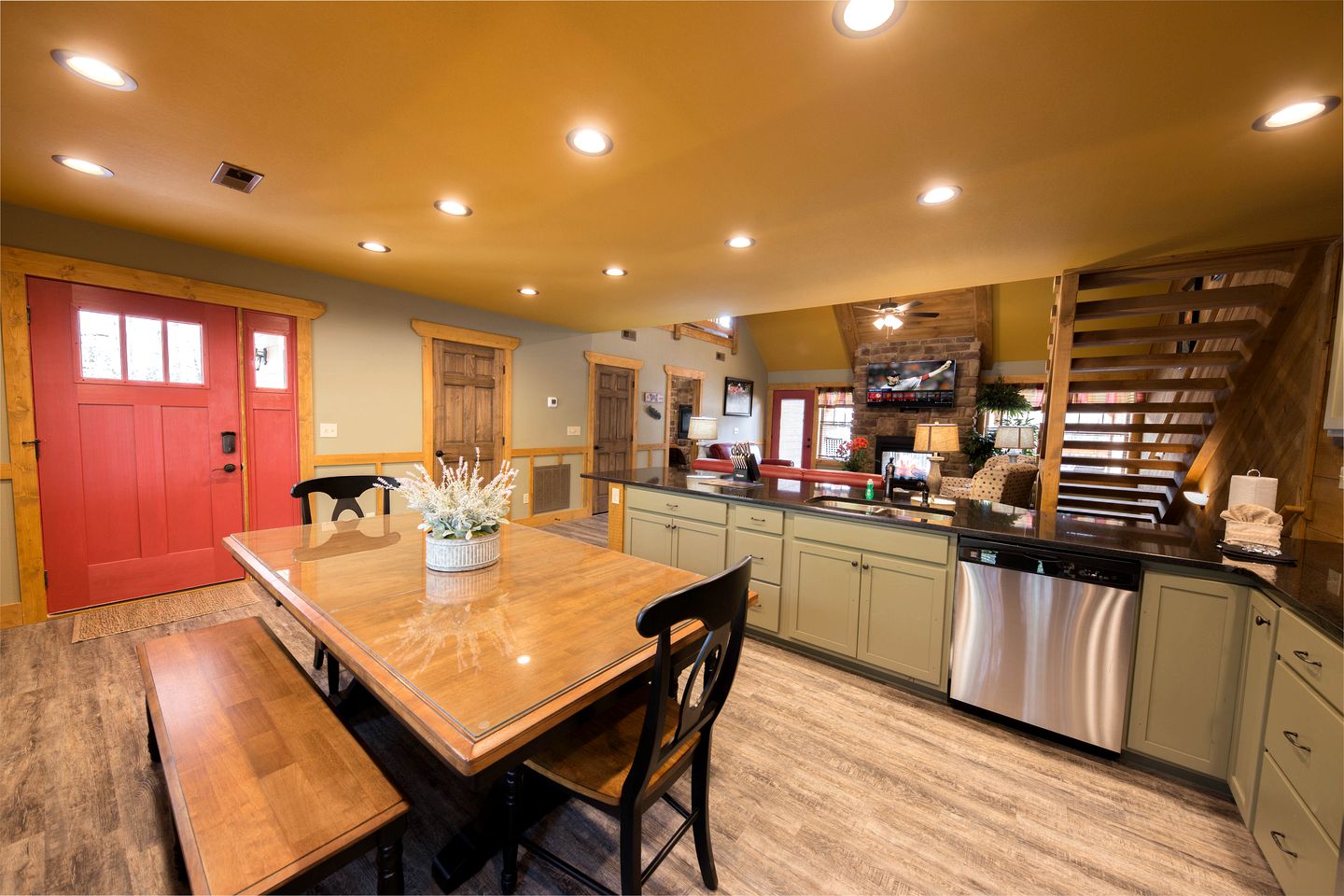 Tennessee Wilderness Retreat: Experience Luxe Glamping in this Comfortable Rental with Games Room