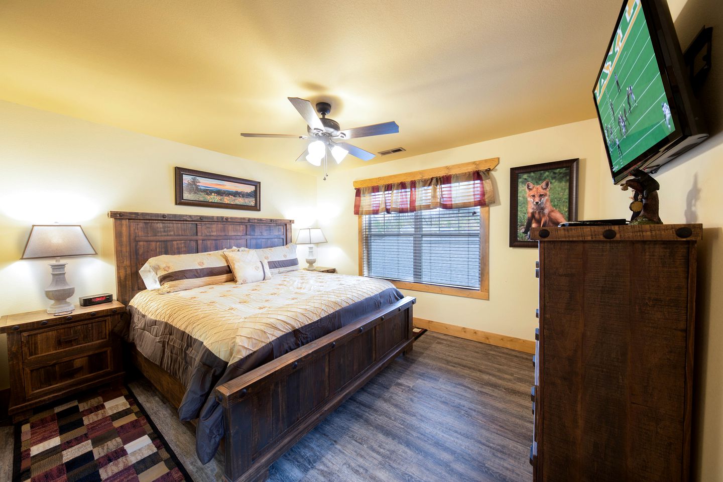 Tennessee Wilderness Retreat: Experience Luxe Glamping in this Comfortable Rental with Games Room