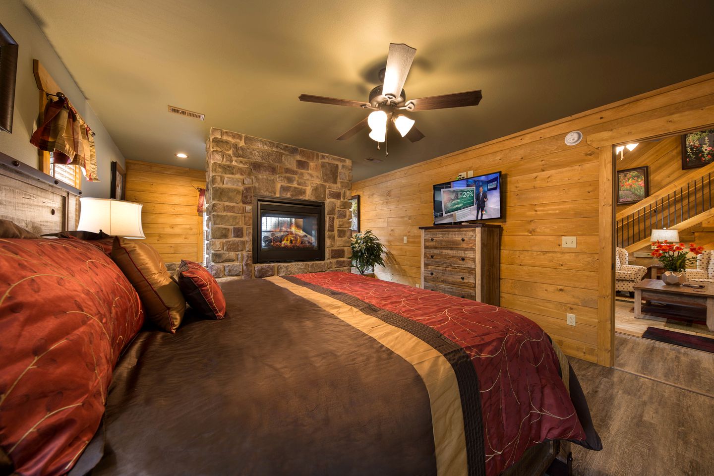 Tennessee Wilderness Retreat: Experience Luxe Glamping in this Comfortable Rental with Games Room