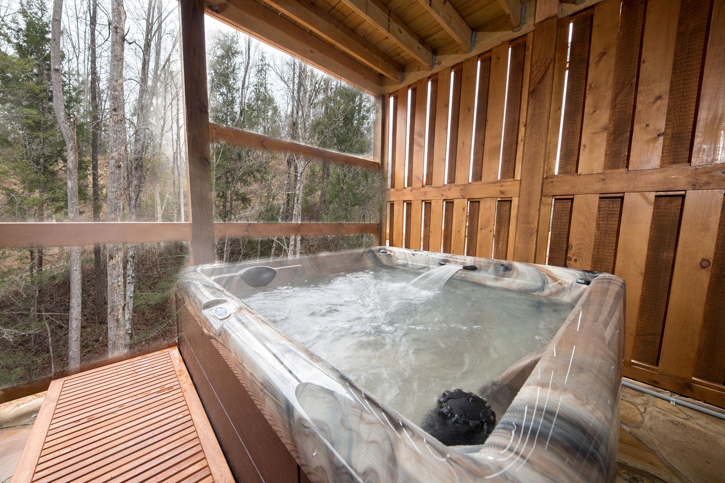 Tennessee Wilderness Retreat: Experience Luxe Glamping in this Comfortable Rental with Games Room