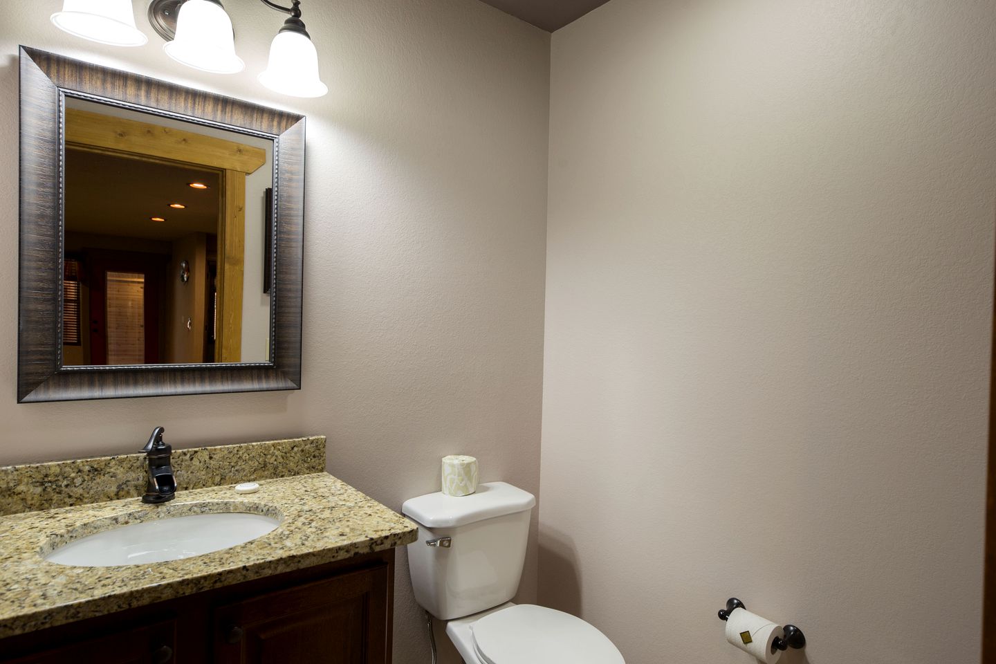 Tennessee Wilderness Retreat: Experience Luxe Glamping in this Comfortable Rental with Games Room