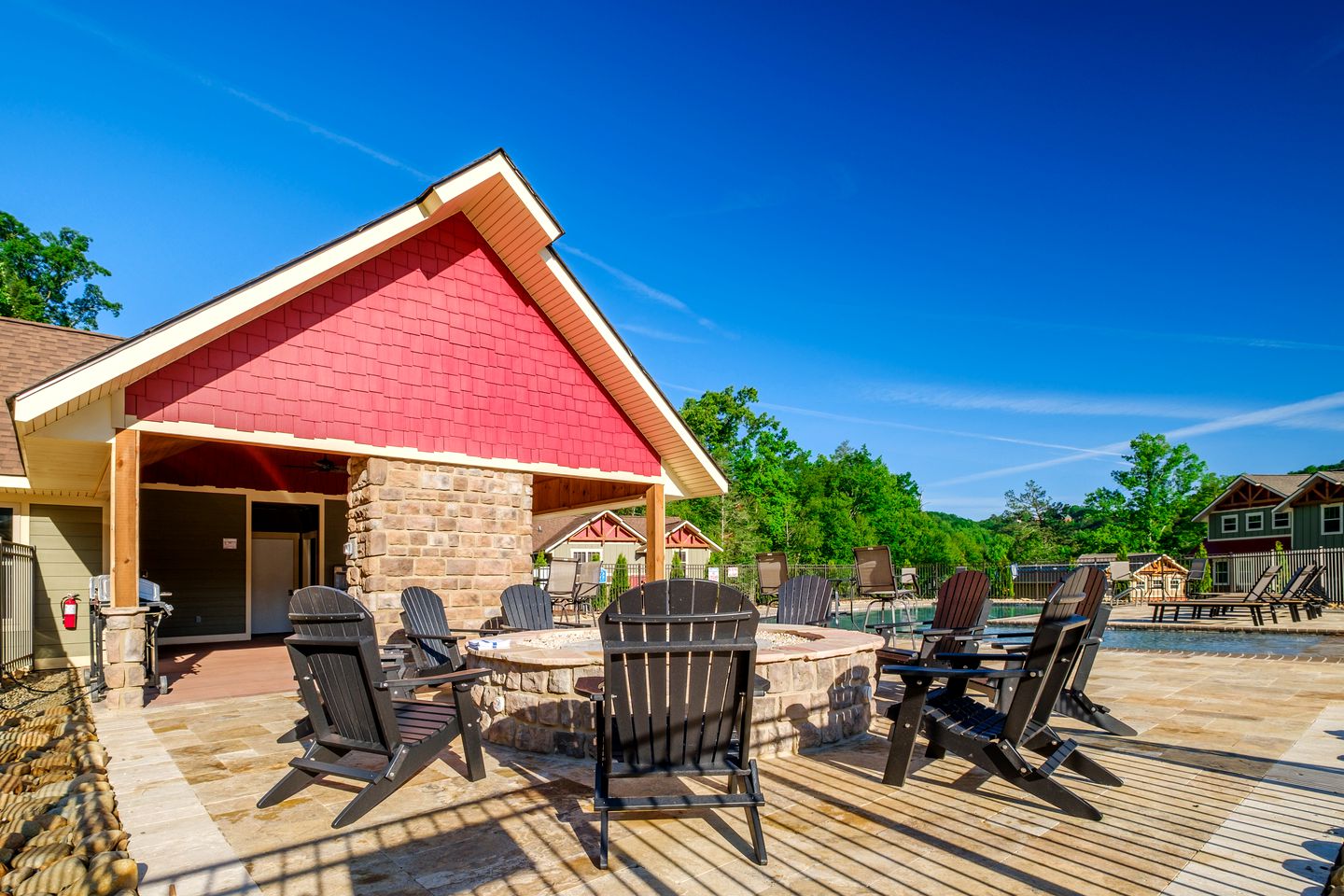 Tennessee Wilderness Retreat: Experience Luxe Glamping in this Comfortable Rental with Games Room