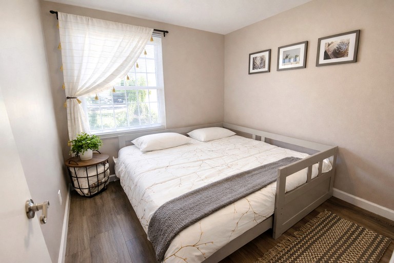 Cabins (United States of America, Charlotte, North Carolina)