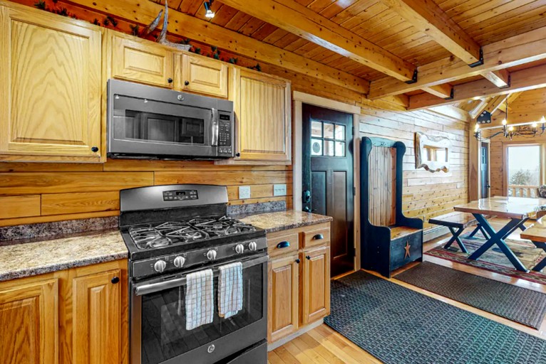 Cabins (United States of America, Greenville, Maine)