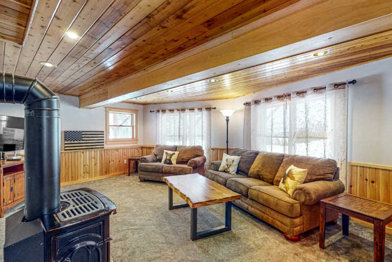 Cabins (United States of America, Greenville, Maine)