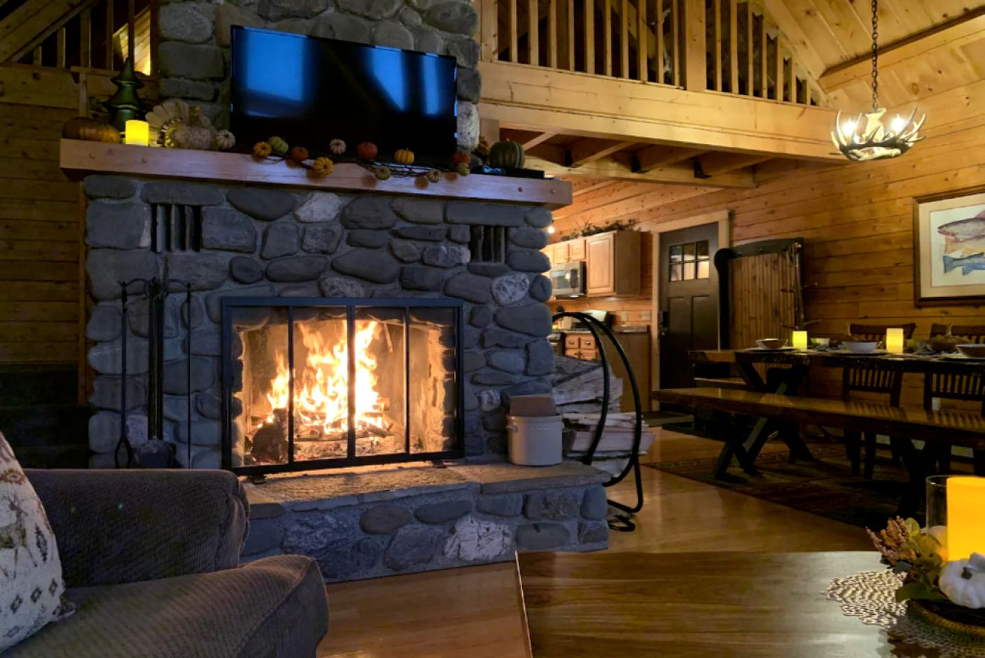 Splendid Cabin with Jacuzzi and Game Space in Maine