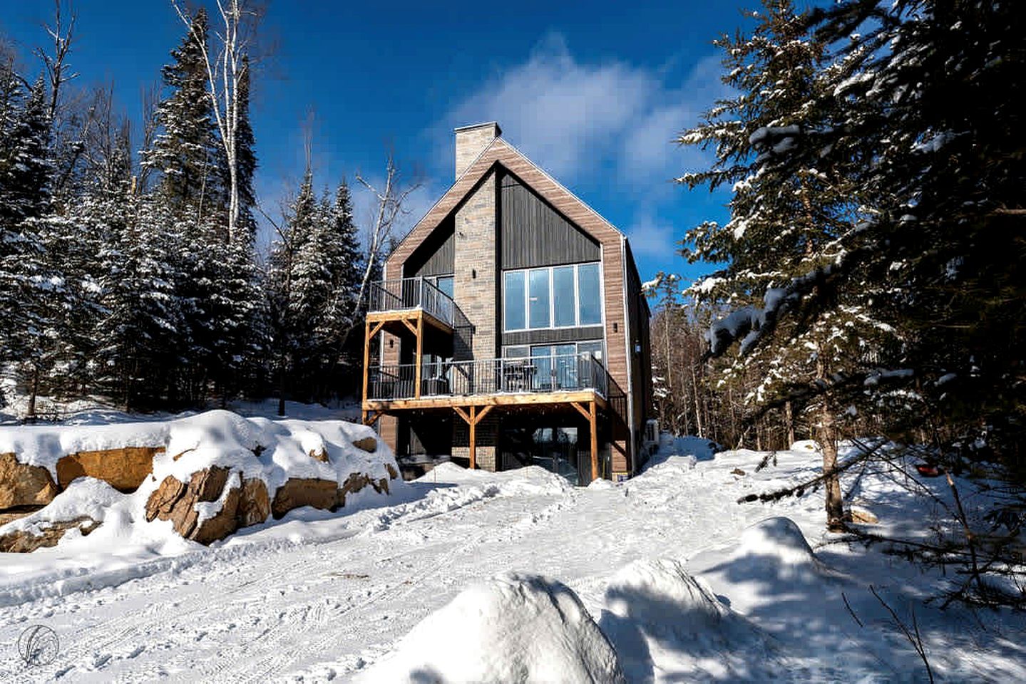 Cabins (Canada, Lanaudière, Quebec)