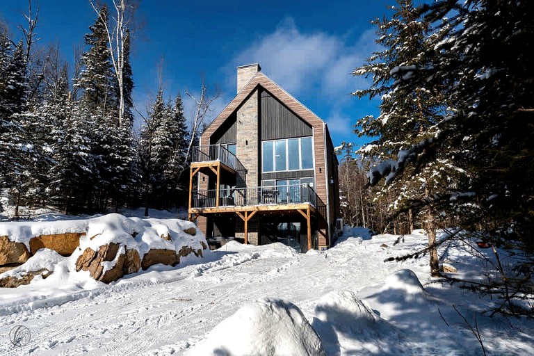 Cabins (Canada, Lanaudière, Quebec)
