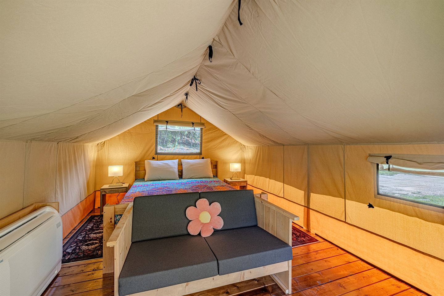 Splendid Safari Tent Sanctuary near Smoky Mountains in Tennessee