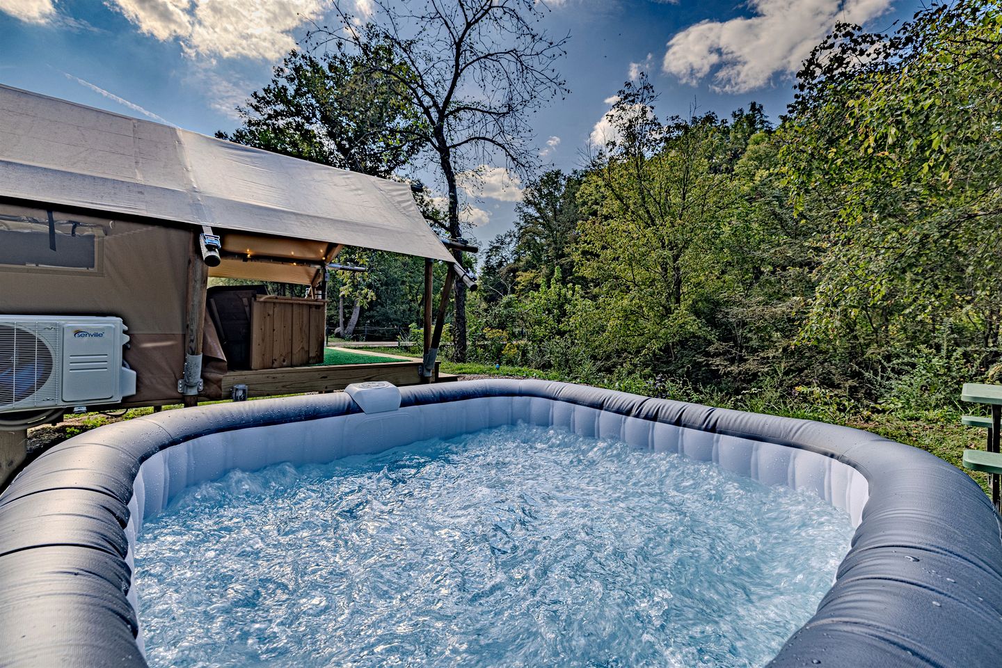 Splendid Safari Tent Sanctuary near Smoky Mountains in Tennessee