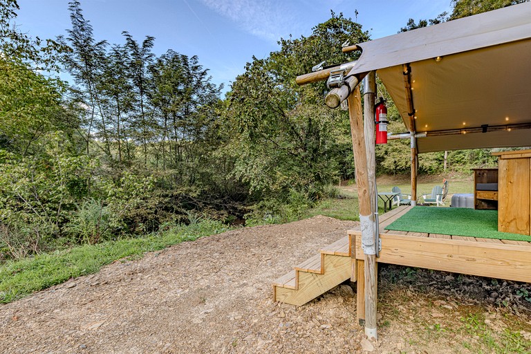 Safari Tents (United States of America, Newport, Tennessee)