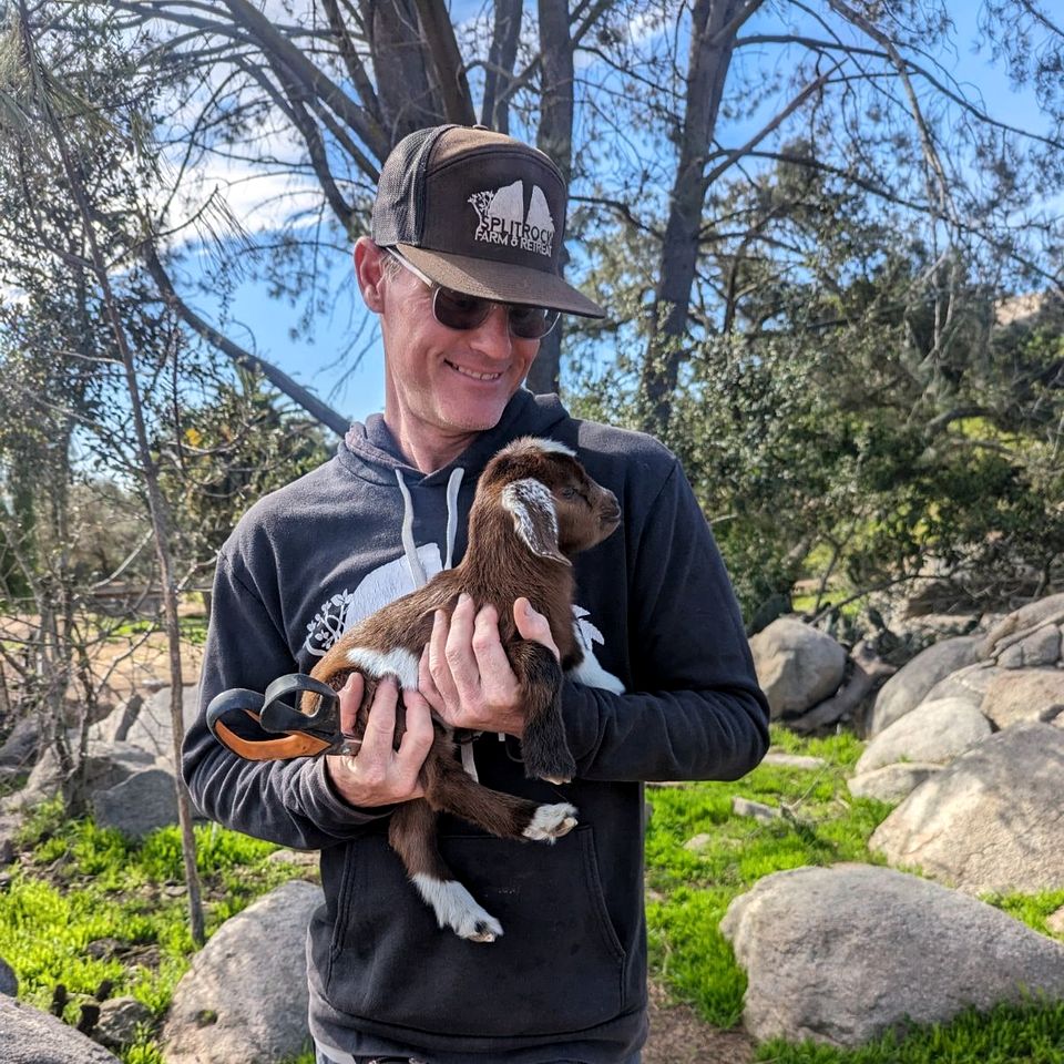 Luxurious Dome on Farm with Impressive Views at Splitrock Valley, California