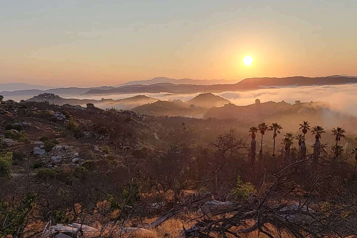Luxurious Dome on Farm with Impressive Views at Splitrock Valley, California