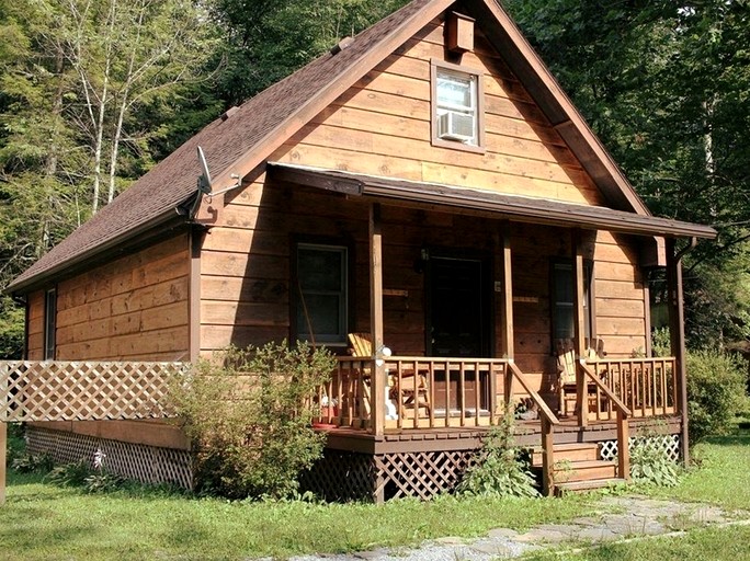 Cabins (United States of America, Monterville, West Virginia)