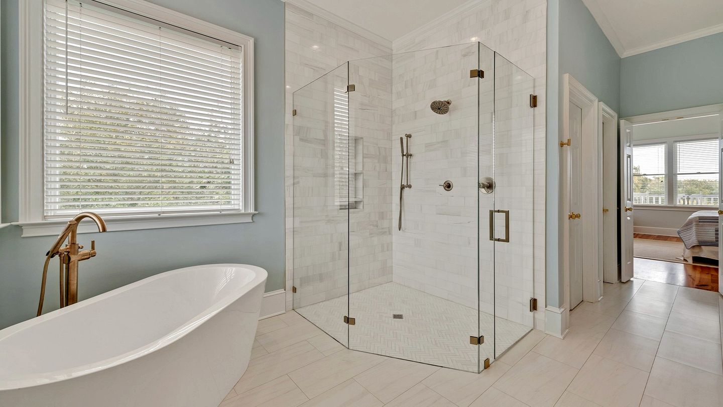 Cheerful Beach House with Swimming Pool in Georgetown, South Carolina