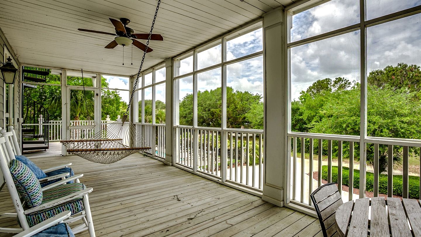 Cheerful Beach House with Swimming Pool in Georgetown, South Carolina