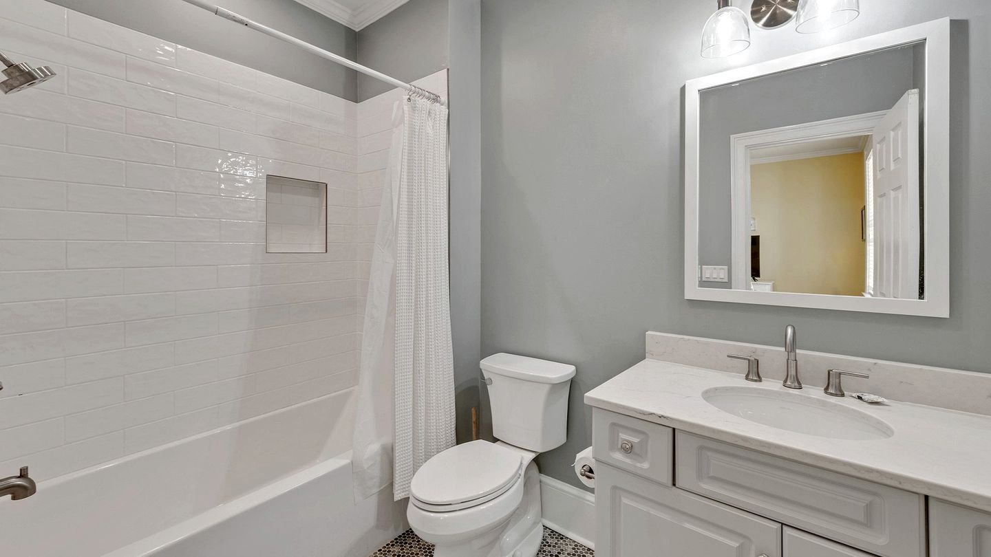 Cheerful Beach House with Swimming Pool in Georgetown, South Carolina