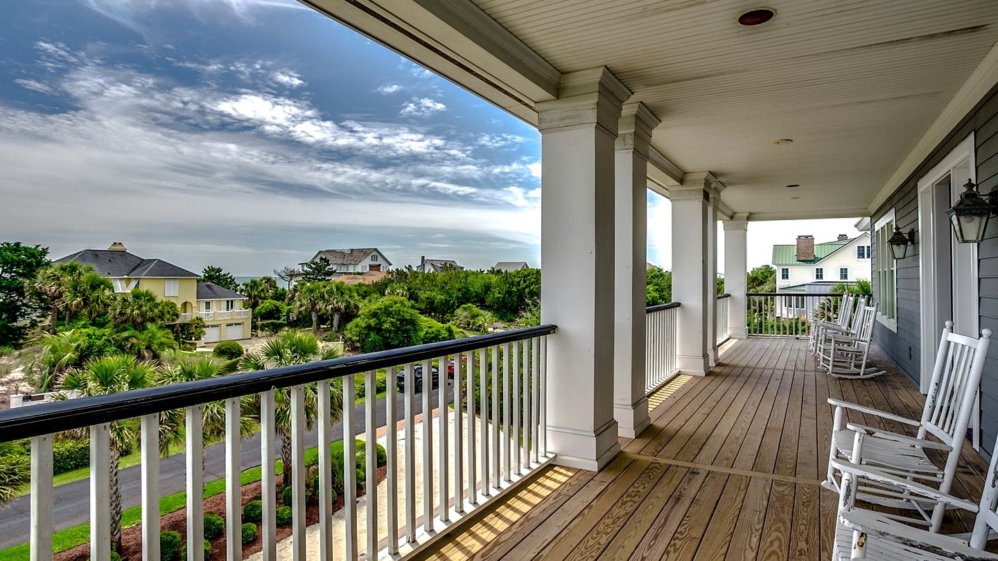 Cheerful Beach House with Swimming Pool in Georgetown, South Carolina