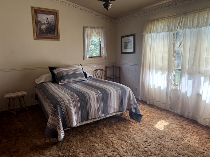 Vacation Rentals (United States of America, Ennis, Montana)