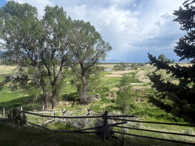 Vacation Rentals (United States of America, Ennis, Montana)