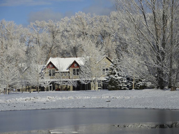 Cabins (Basalt, Colorado, United States)