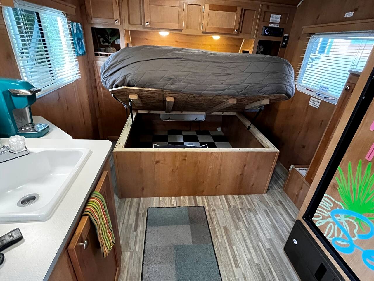 Vintage-Inspired Retro RV with Flamingo Theme Near Coast & Hiking Trails, El Cajon CA