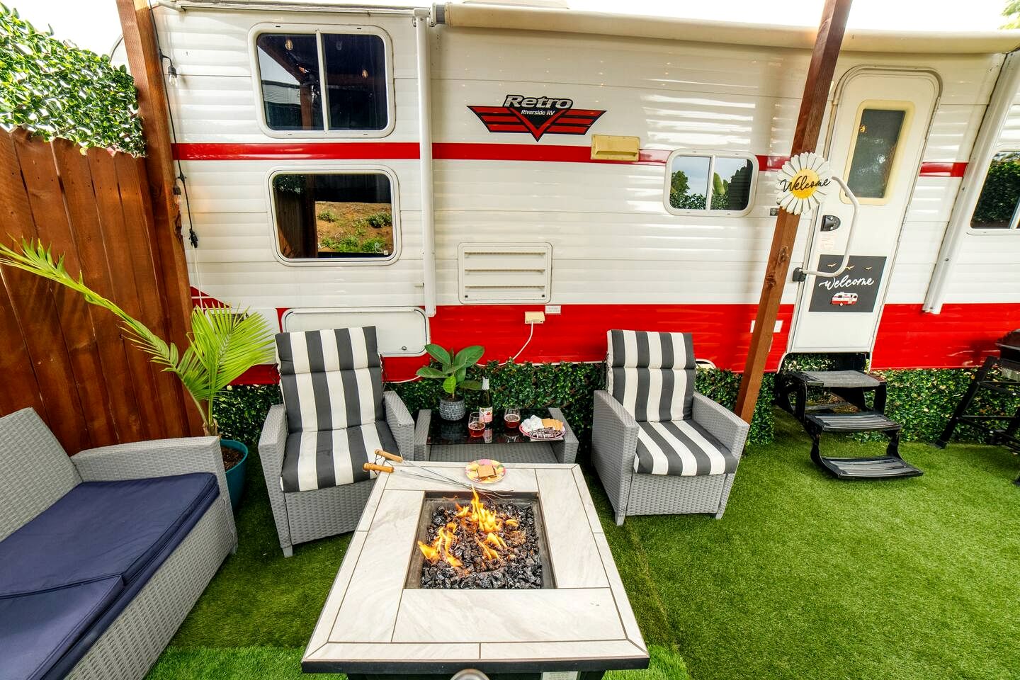 Bright Retro Family Trailer with Vintage Charm & Private Yard Near San Diego Attractions, El Cajon CA