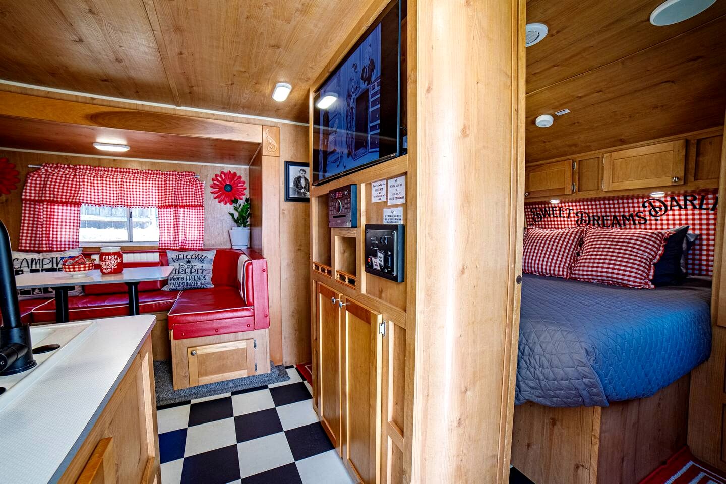 Bright Retro Family Trailer with Vintage Charm & Private Yard Near San Diego Attractions, El Cajon CA
