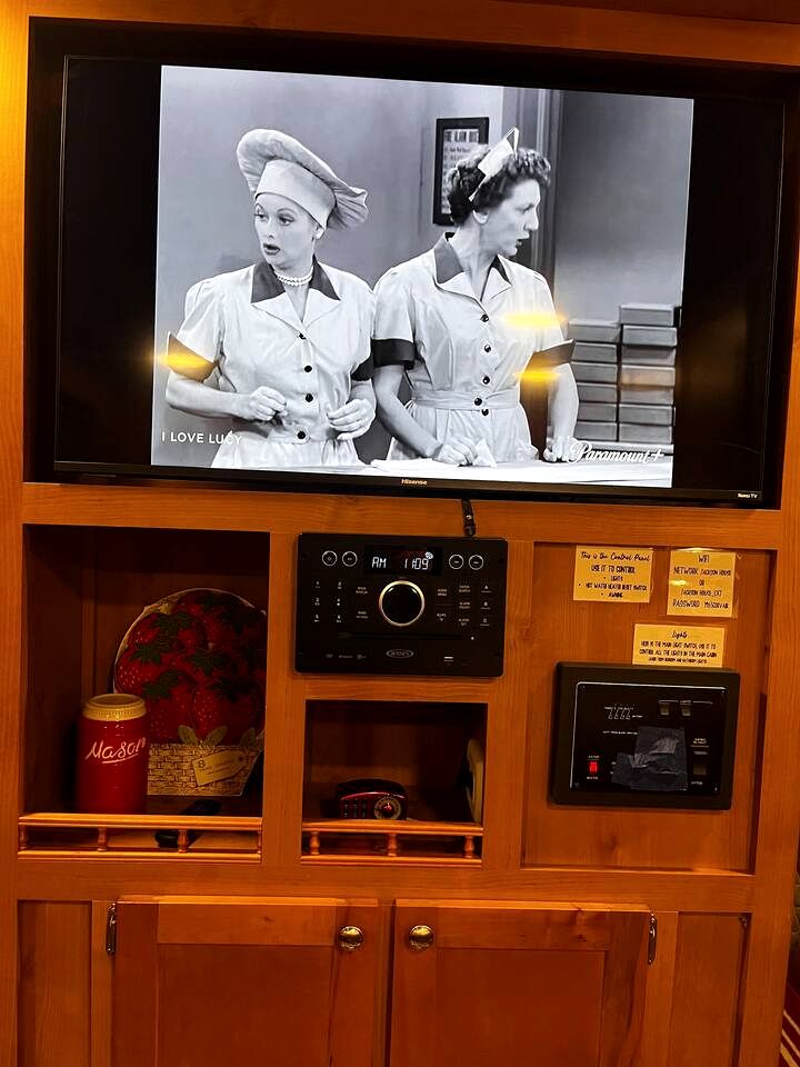 Bright Retro Family Trailer with Vintage Charm & Private Yard Near San Diego Attractions, El Cajon CA