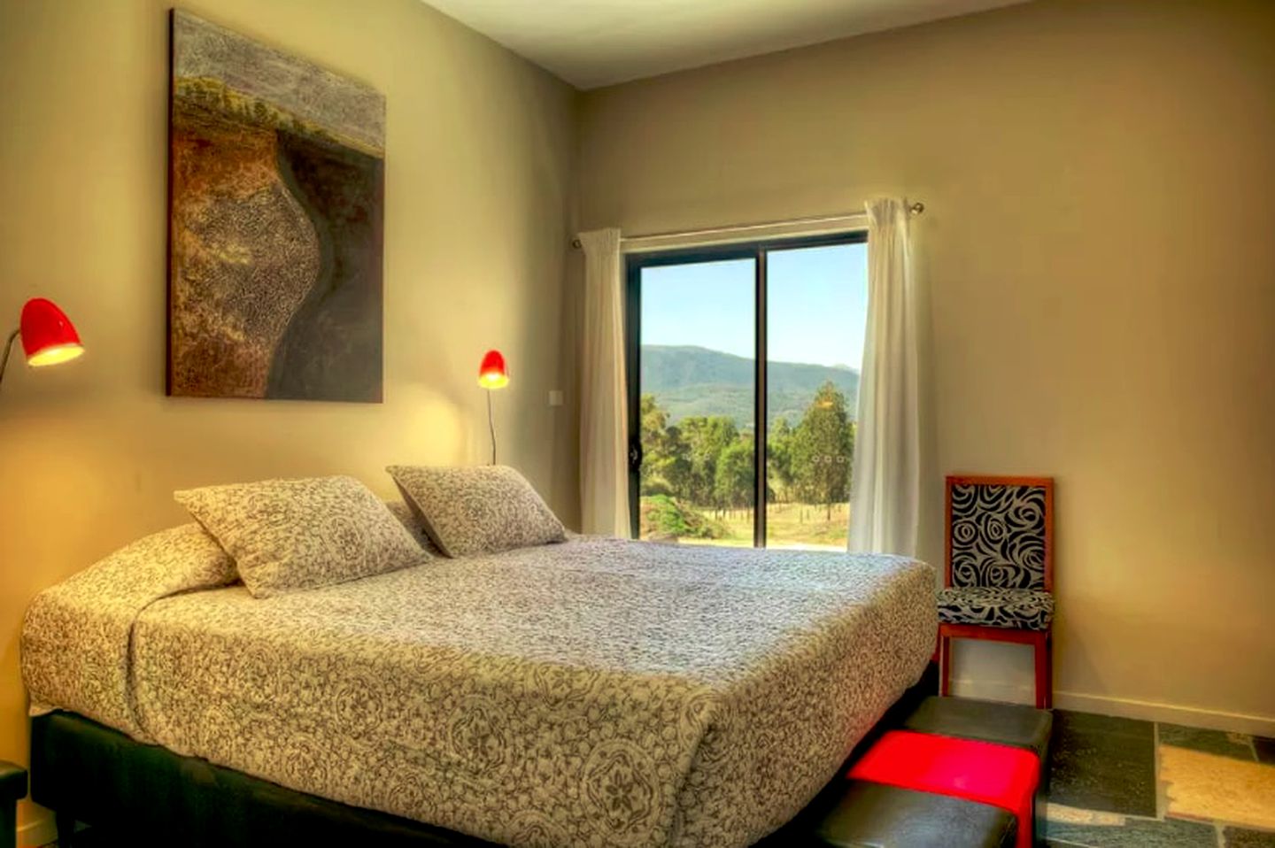 Incredible Farm Stay Accommodation near Alpine National Park in Tawonga, Victoria