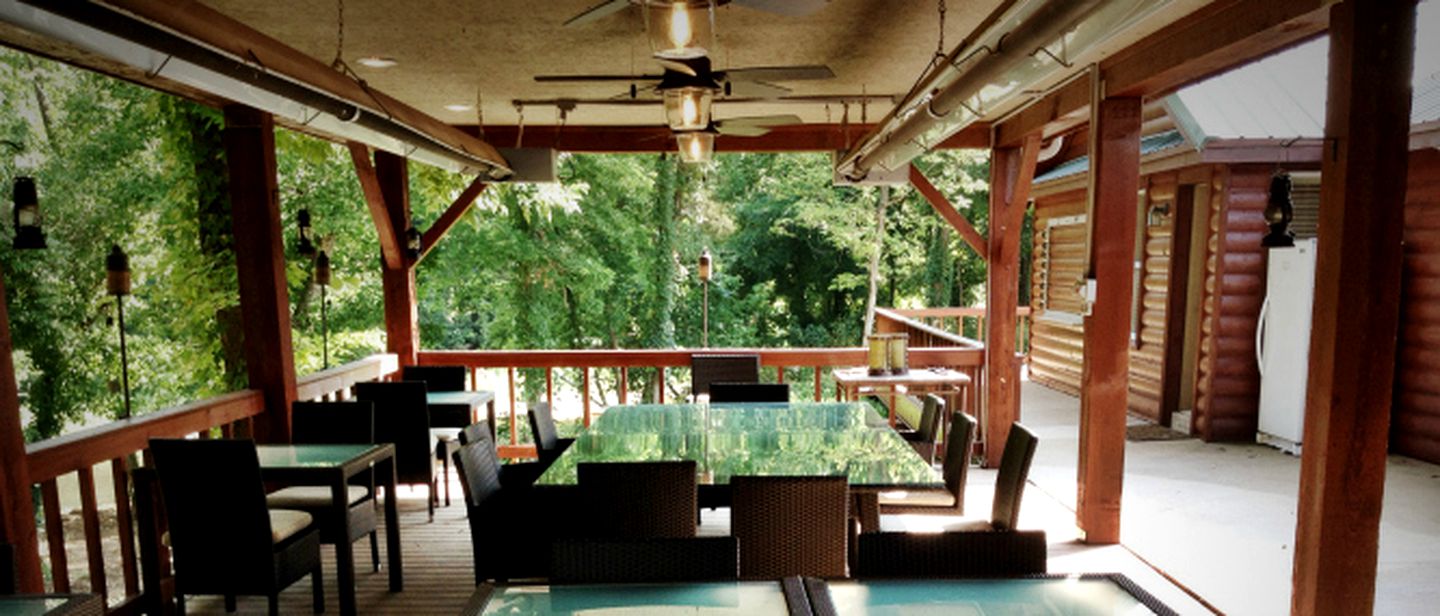 Idyllic Vacation Cabin Perched on Beaver Lake in Arkansas