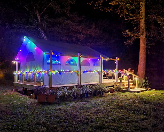 Safari Tents (United States of America, Del Rio, Tennessee)