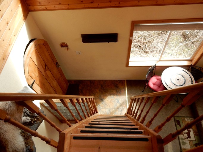 Rustic Cabin Rental with Gorgeous Bay Views in Homer, Alaska | Cabins (Homer, Alaska, United States of America)