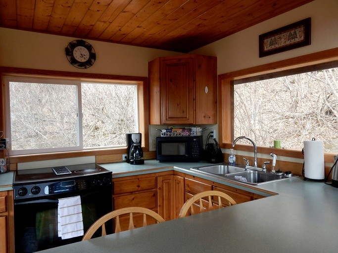 Rustic Cabin Rental with Gorgeous Bay Views in Homer, Alaska | Cabins (Homer, Alaska, United States of America)