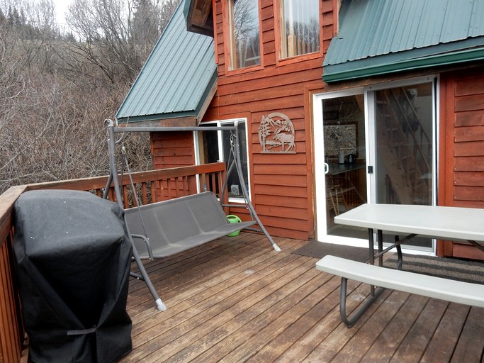 Rustic Cabin Rental with Gorgeous Bay Views in Homer, Alaska | Cabins (Homer, Alaska, United States of America)