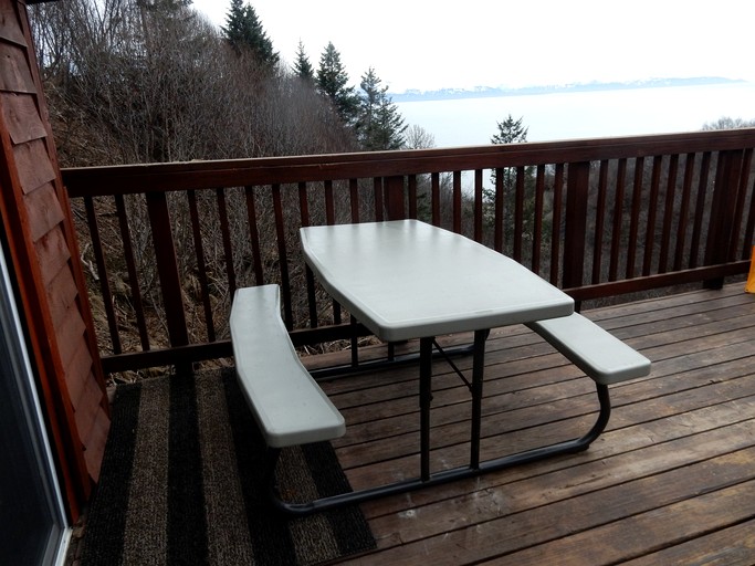 Rustic Cabin Rental with Gorgeous Bay Views in Homer, Alaska | Cabins (Homer, Alaska, United States of America)