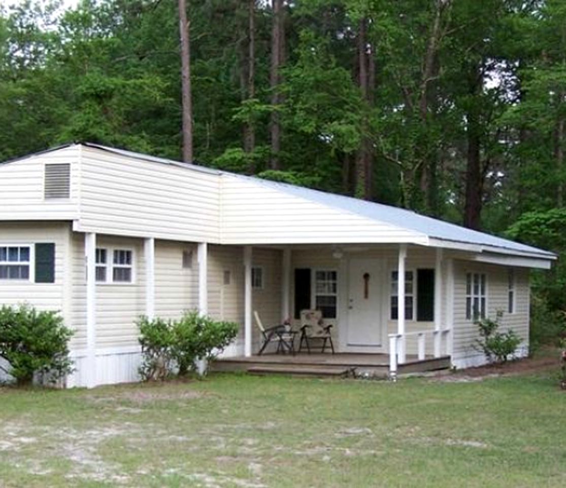 Cottage Rental in Woodville, Florida